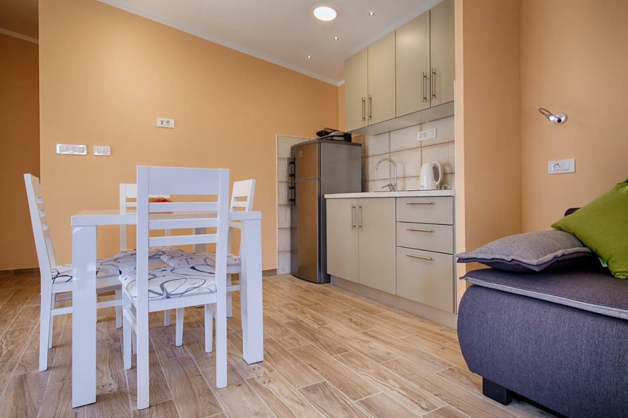 Betini Apartments - Authentic Island Escape Komiža المظهر الخارجي الصورة