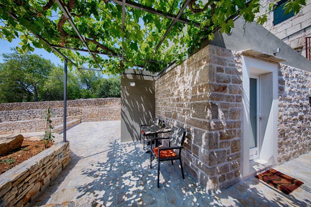 Betini Apartments - Authentic Island Escape Komiža المظهر الخارجي الصورة